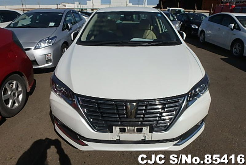Toyota premio 2017
